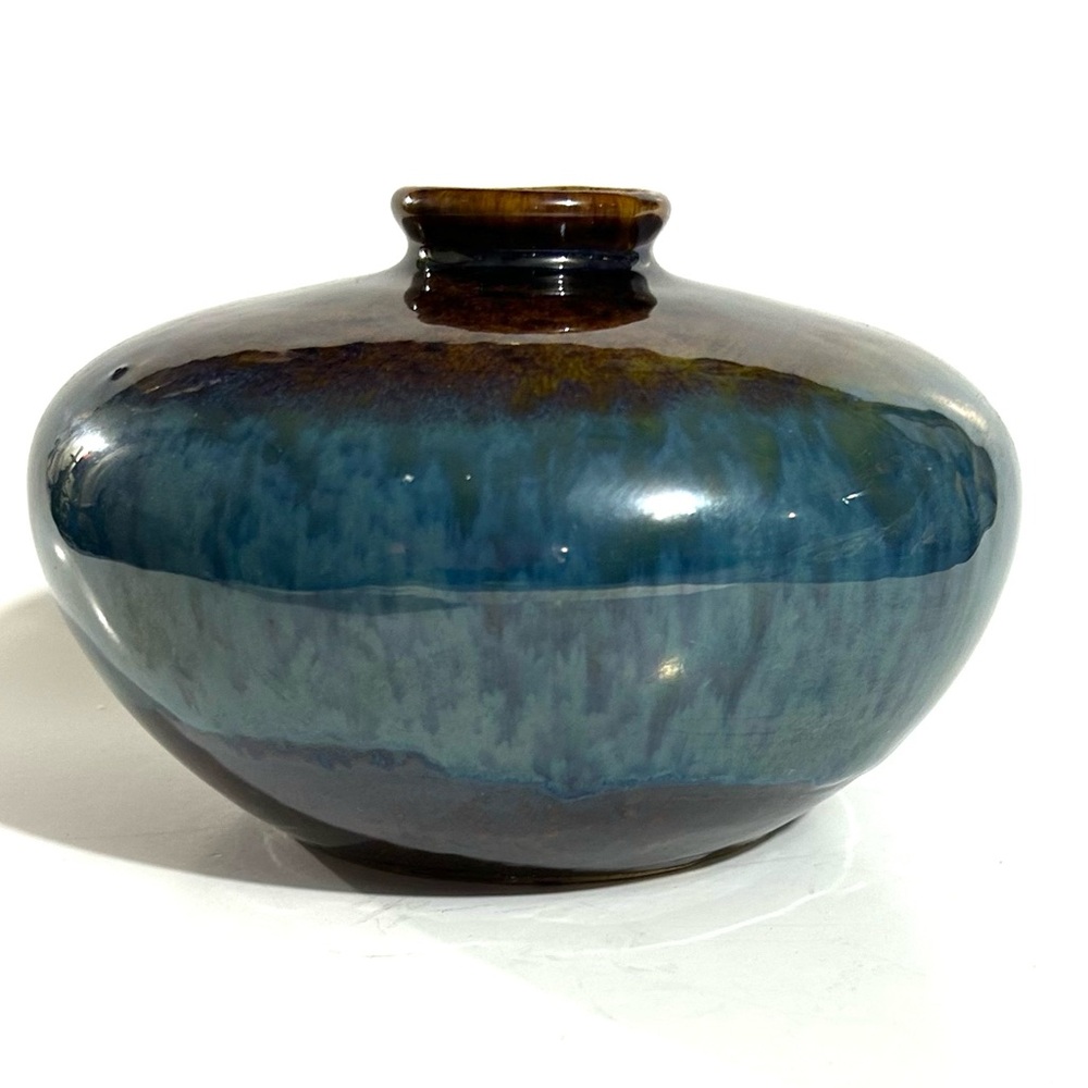 Vintage Farmhouse Blue & Brown Pottery Vase 10x 8” - Picture 2 of 4